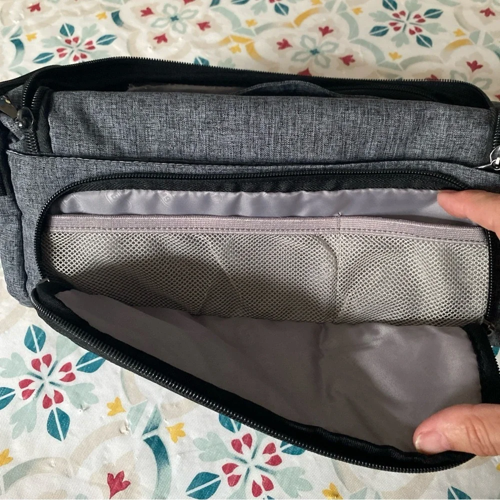 Lug Charcoal Toiletry Bag